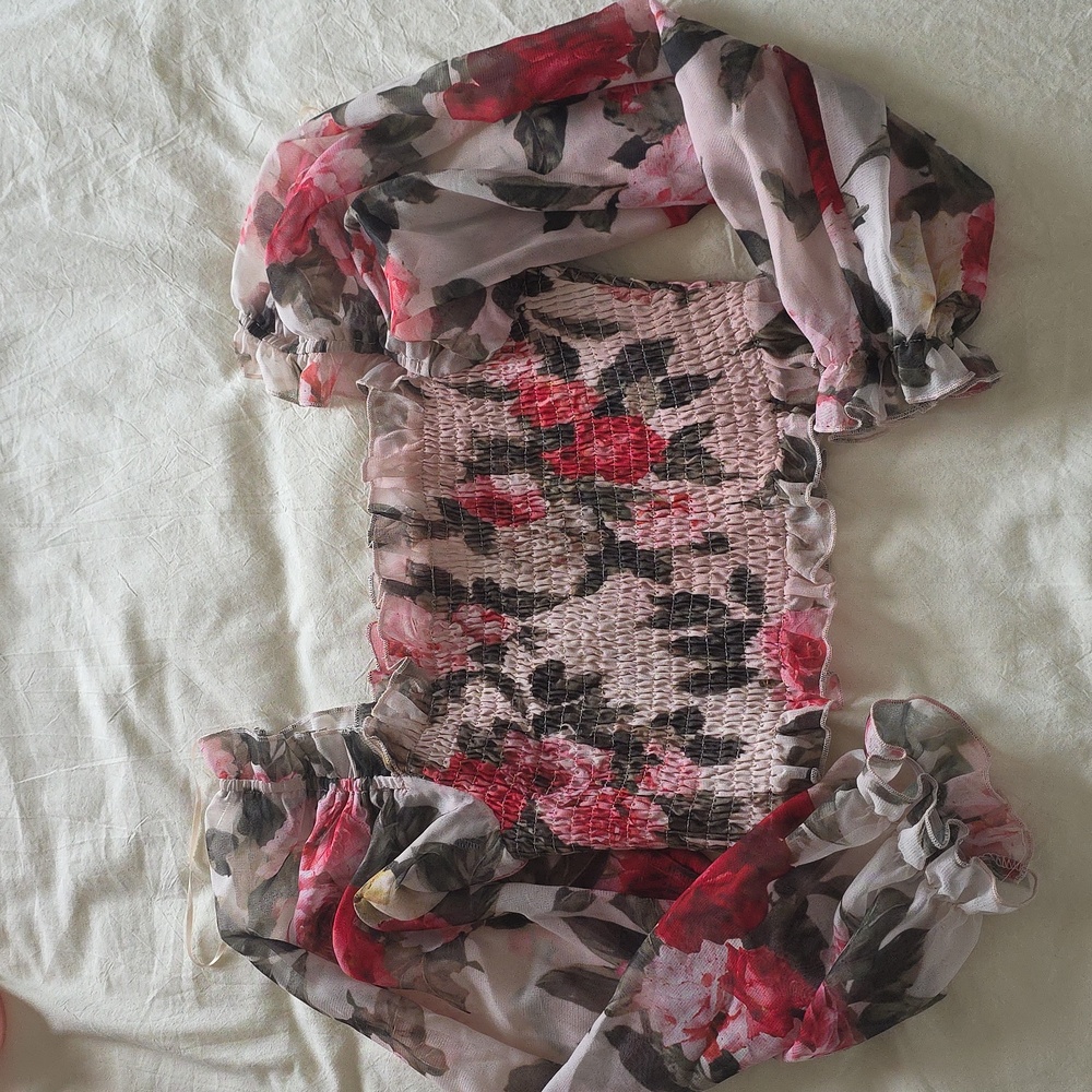 JJ'S Fairyland Off Shoulder Puff Sleeve Top